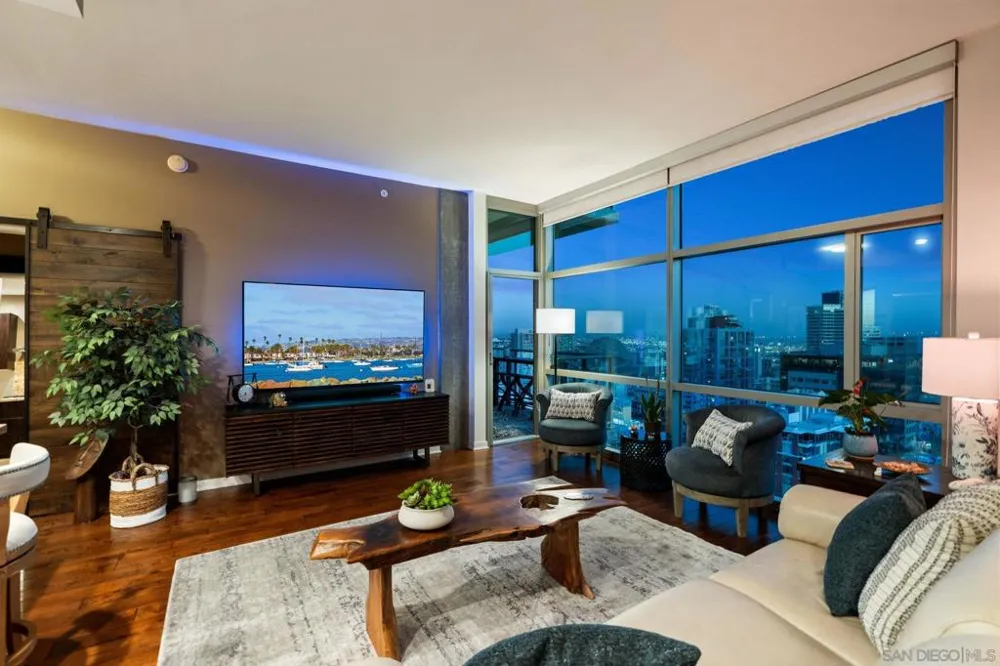 800 The Mark #2406 San Diego, CA 92101