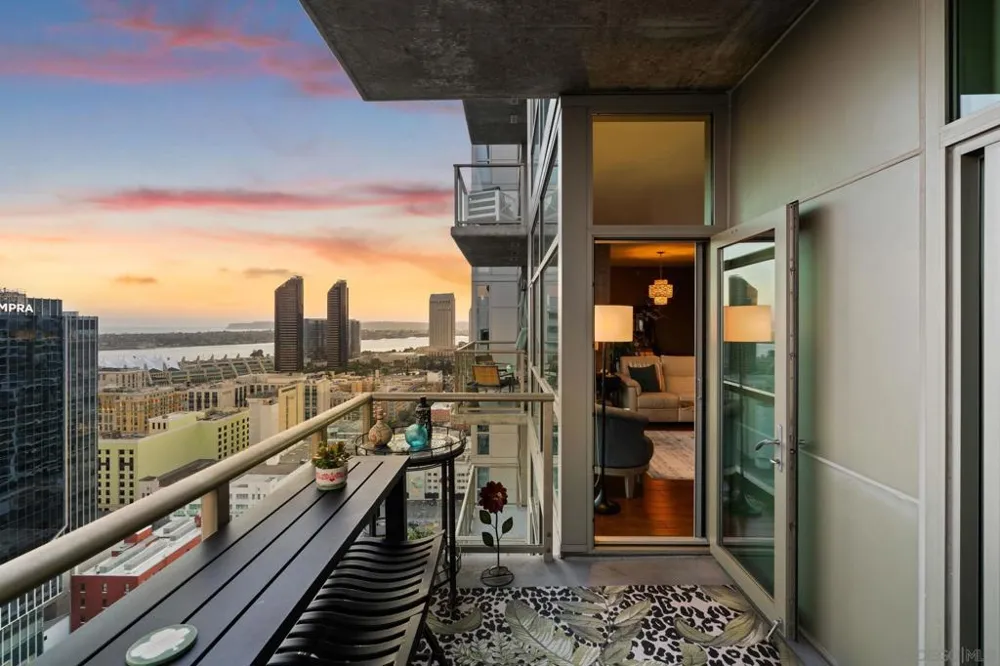 800 The Mark #2406 San Diego, CA 92101