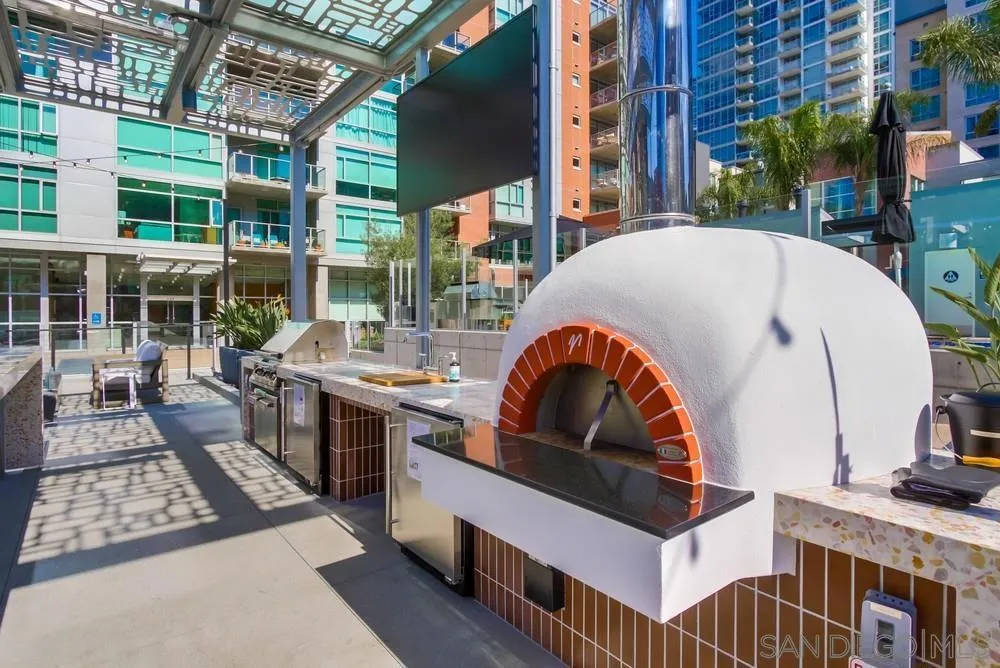 800 The Mark #2406 San Diego, CA 92101