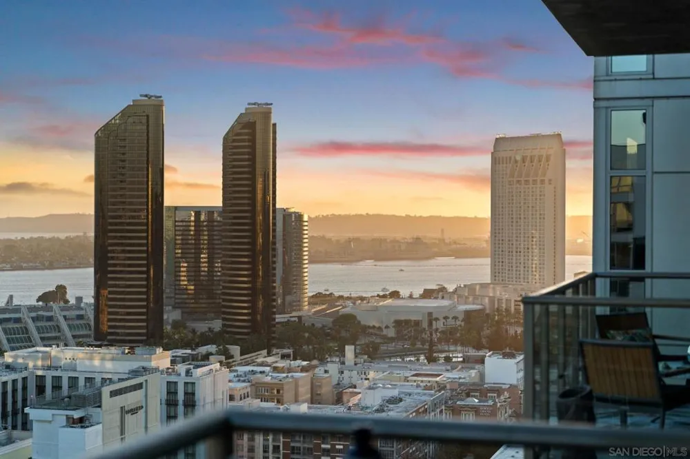800 The Mark #2406 San Diego, CA 92101