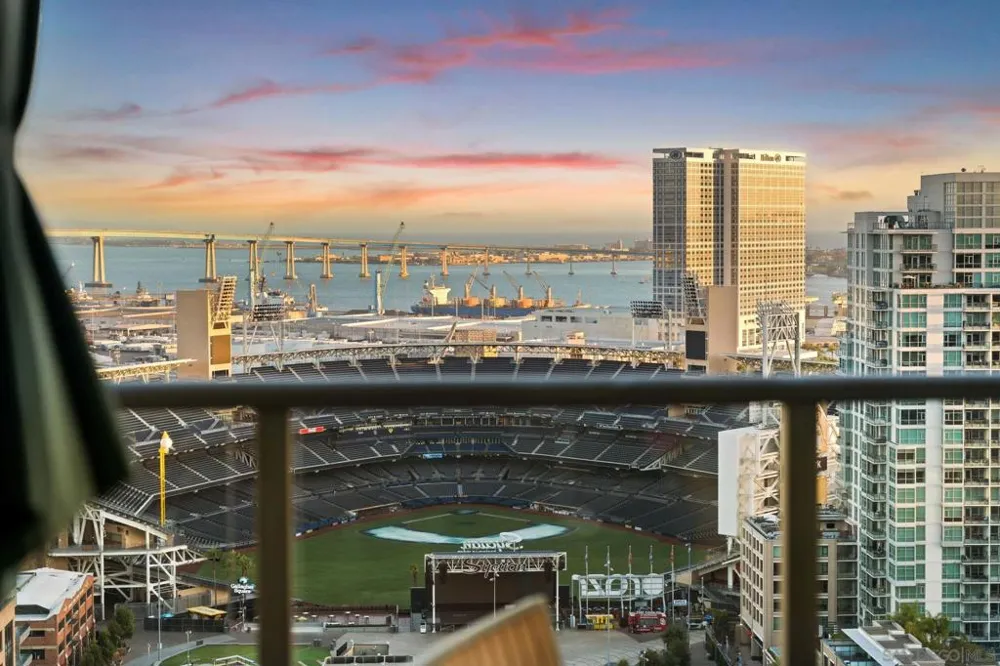 800 The Mark #2406 San Diego, CA 92101