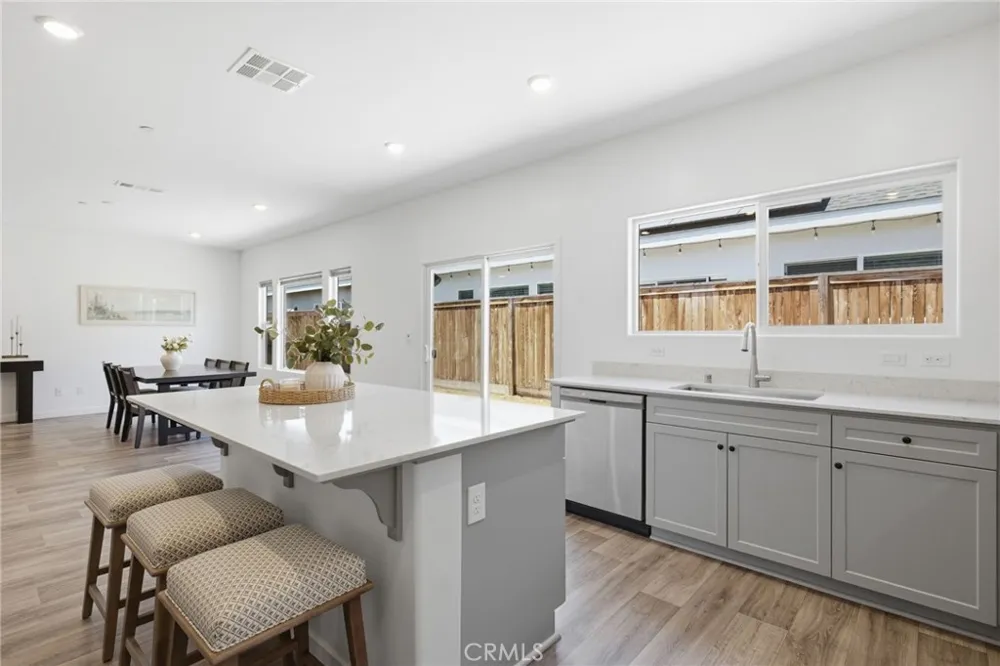 9634 Maple Terrace Lane Shafter, CA 93263