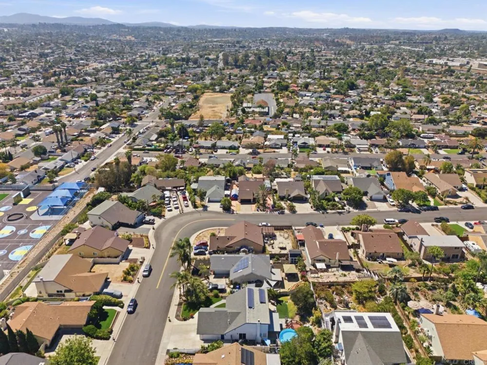 1340 Dorsey Way Vista, CA 92083