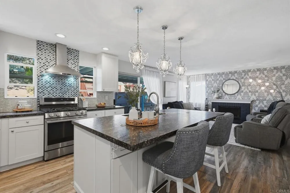 1340 Dorsey Way Vista, CA 92083