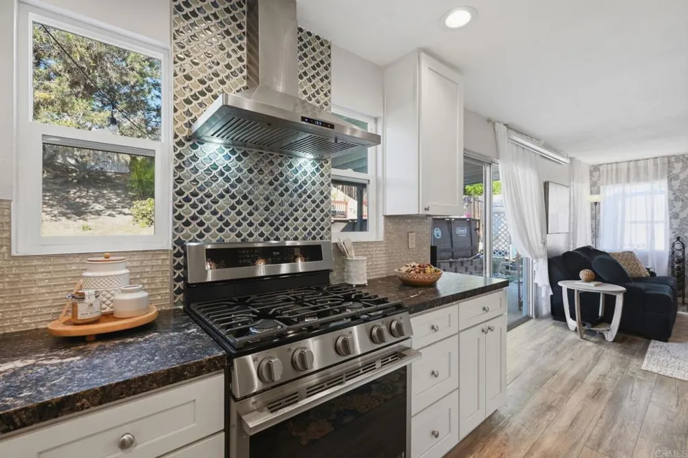 1340 Dorsey Way Vista, CA 92083
