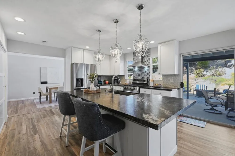 1340 Dorsey Way Vista, CA 92083