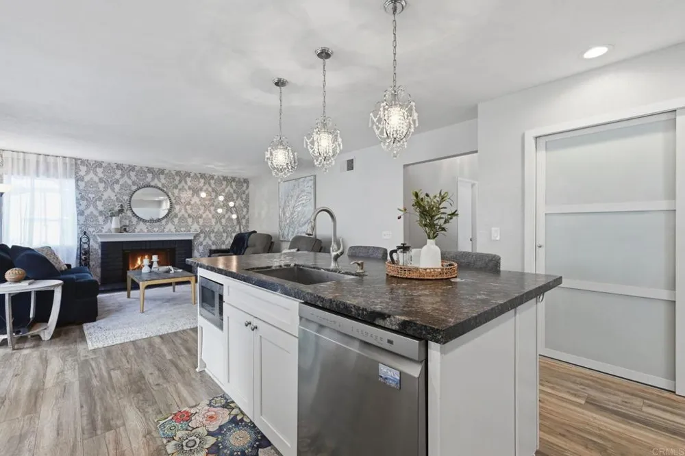 1340 Dorsey Way Vista, CA 92083
