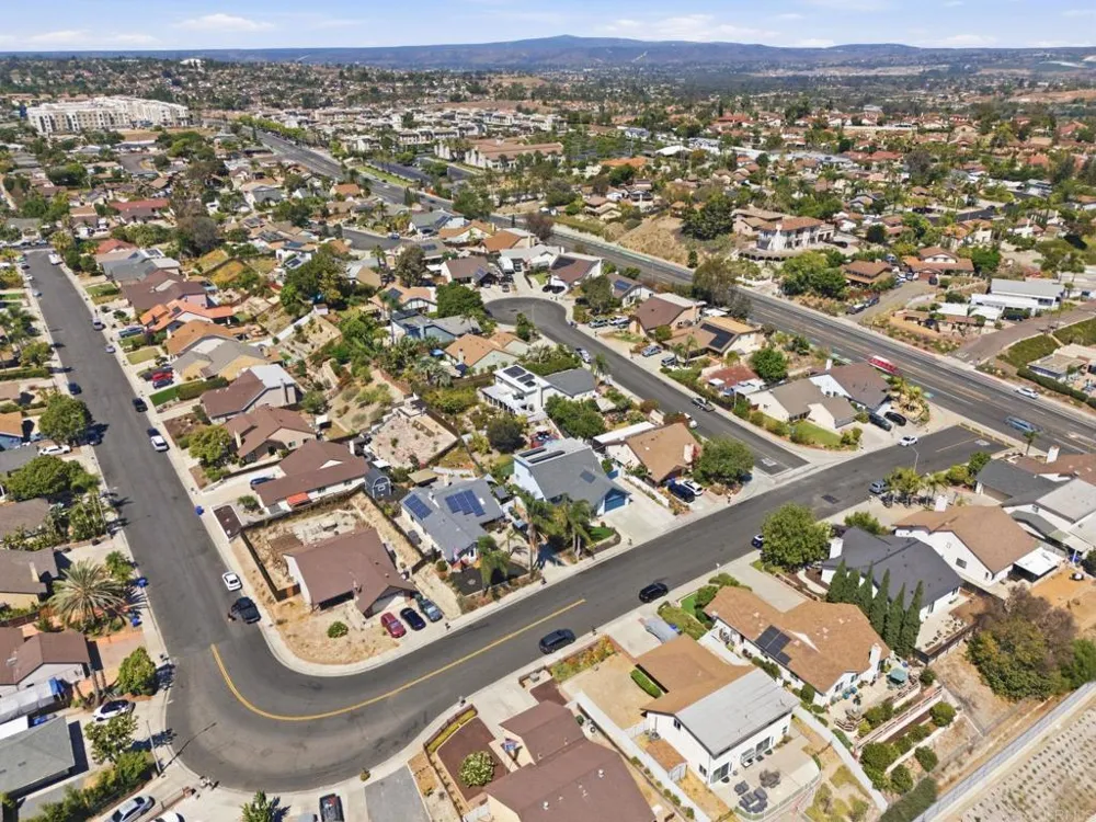 1340 Dorsey Way Vista, CA 92083