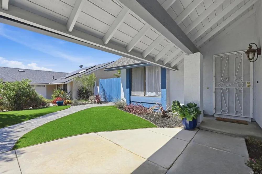 1340 Dorsey Way Vista, CA 92083