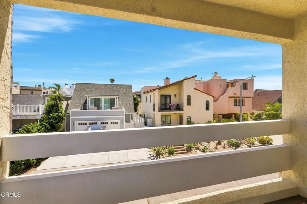 2301 Chico Court Oxnard, CA 93035