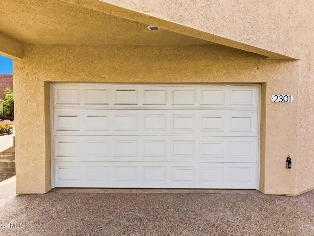 2301 Chico Court Oxnard, CA 93035