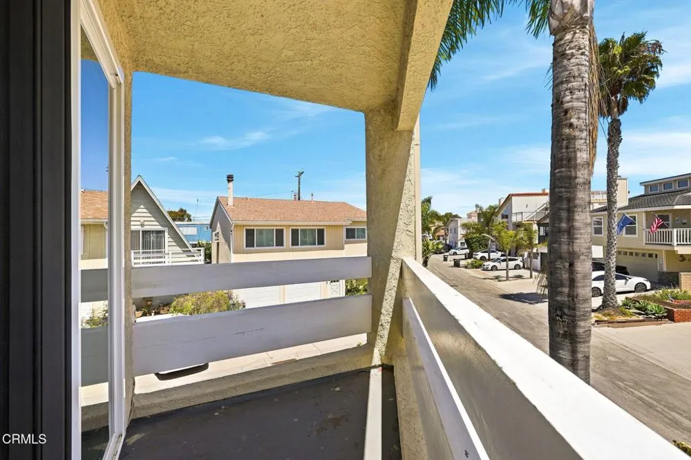 2301 Chico Court Oxnard, CA 93035