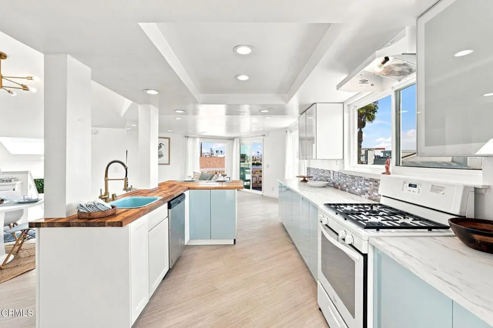 2301 Chico Court Oxnard, CA 93035