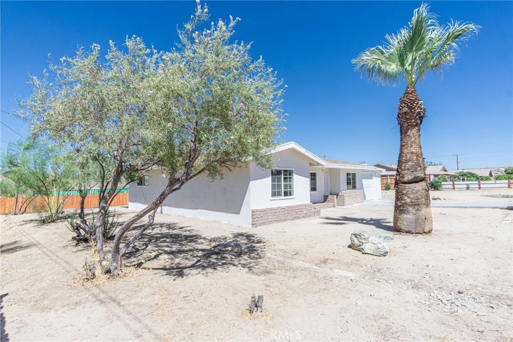27904 Apache Barstow, CA 92311