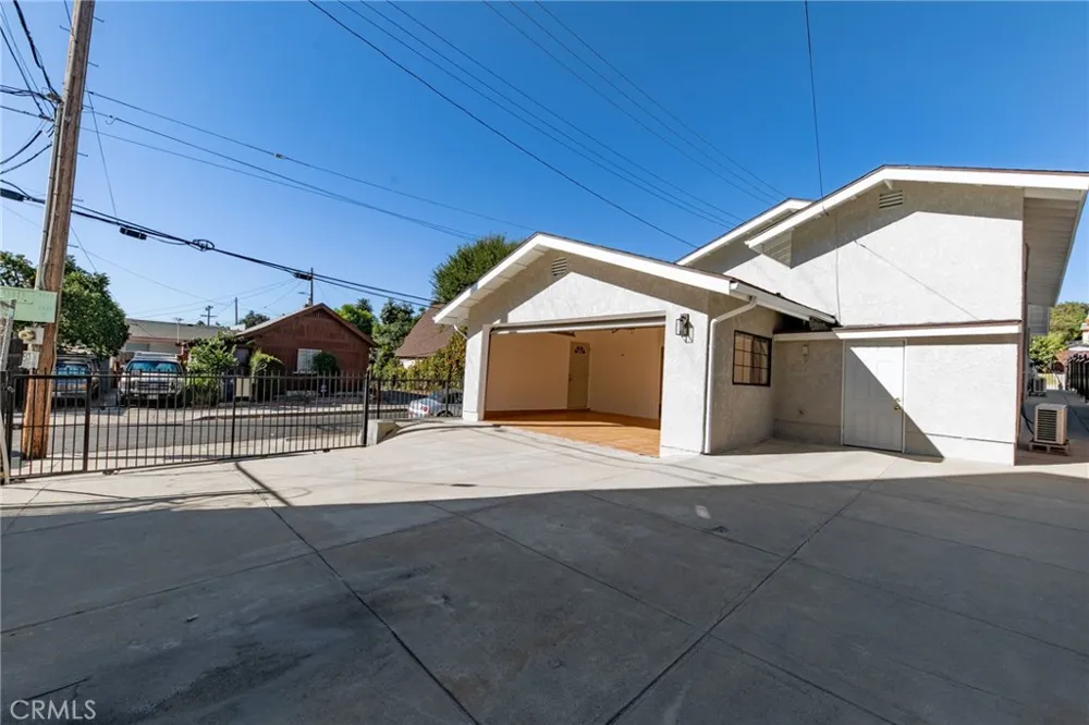 4100 Shelburn Court Los Angeles, CA 90065