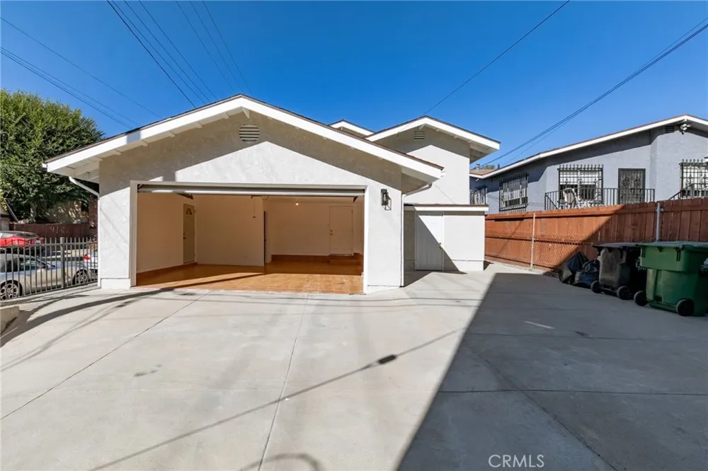 4100 Shelburn Court Los Angeles, CA 90065