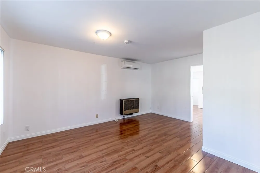 4100 Shelburn Court Los Angeles, CA 90065