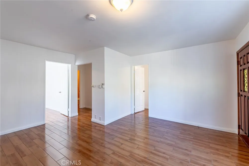 4100 Shelburn Court Los Angeles, CA 90065