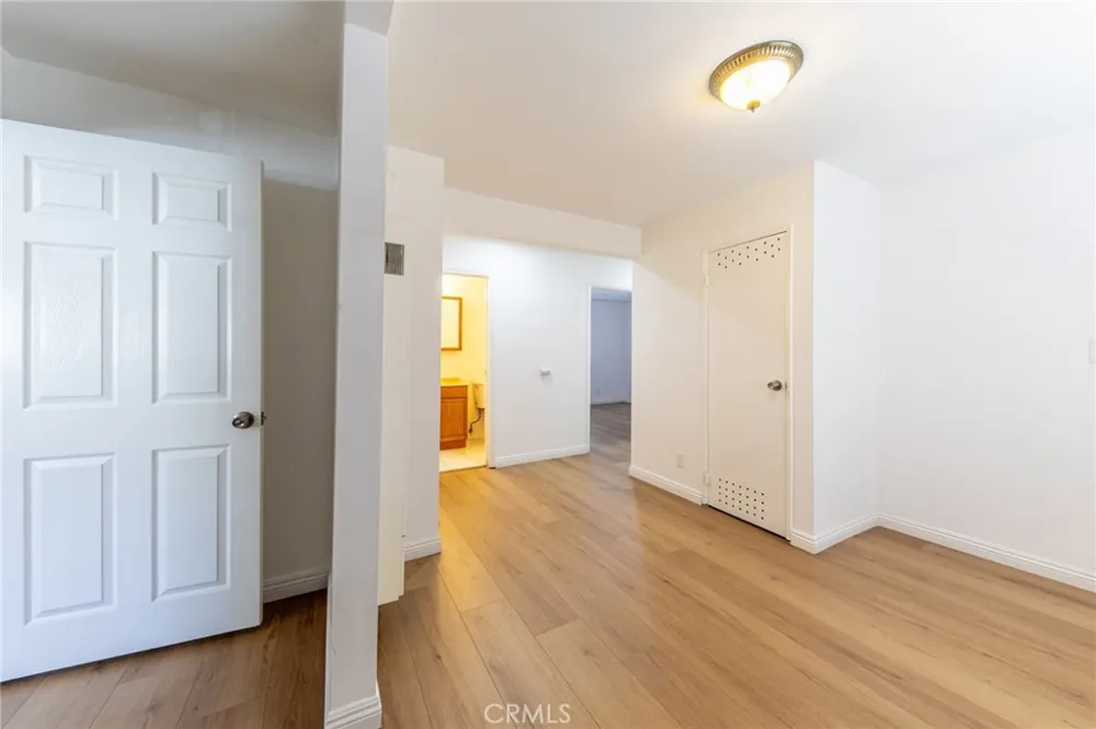4100 Shelburn Court Los Angeles, CA 90065