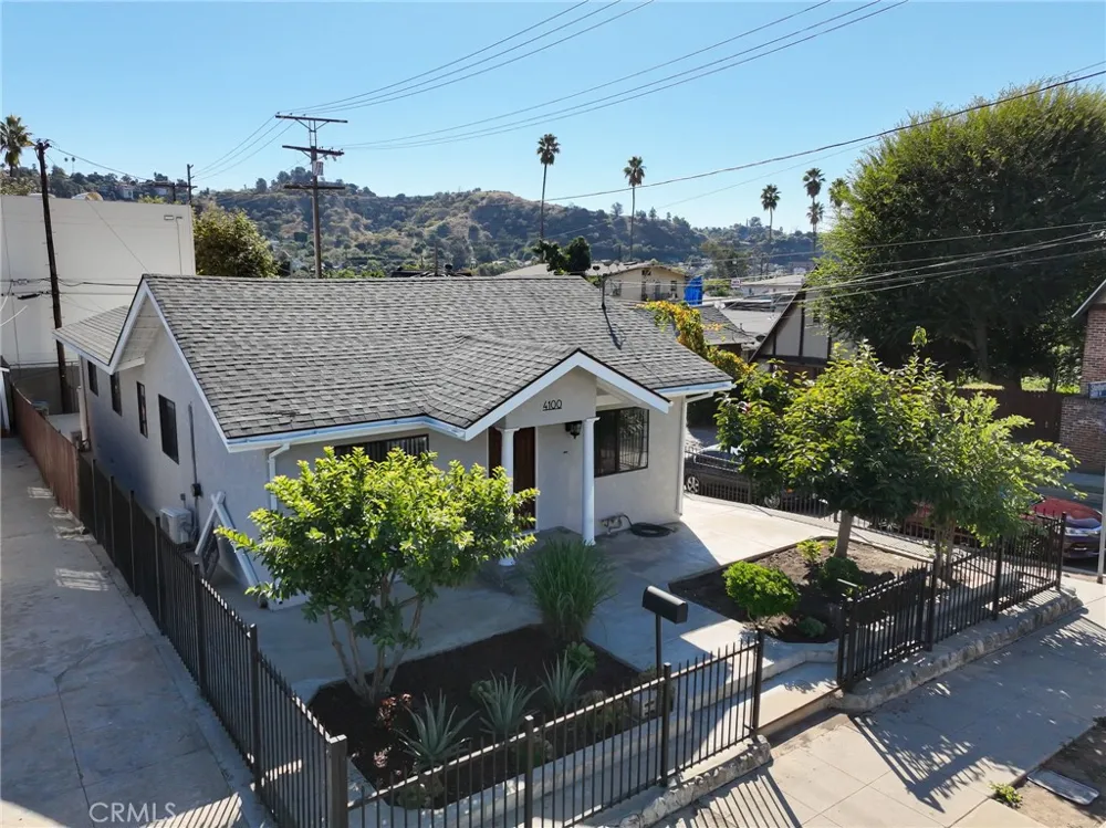 4100 Shelburn Court Los Angeles, CA 90065