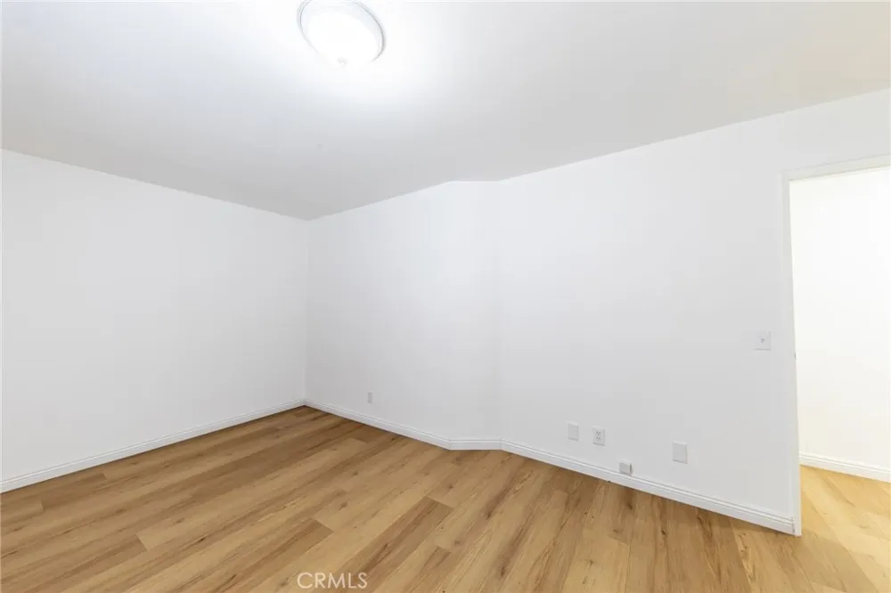4100 Shelburn Court Los Angeles, CA 90065