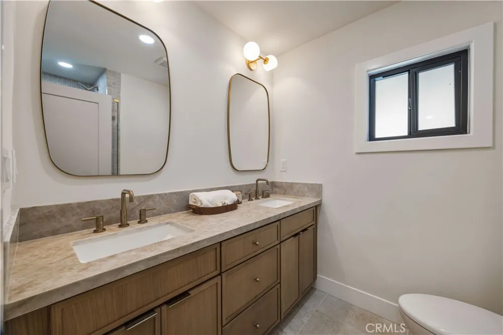 1643 San Ysidro Drive Beverly Hills, CA 90210