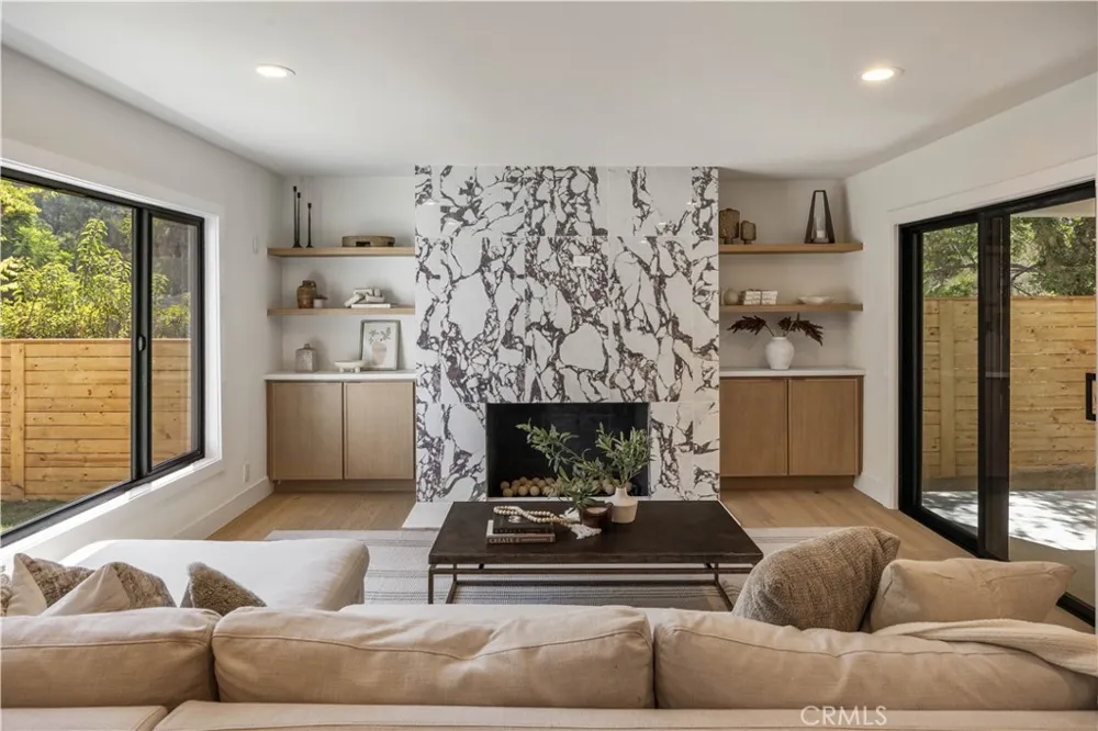 1643 San Ysidro Drive Beverly Hills, CA 90210