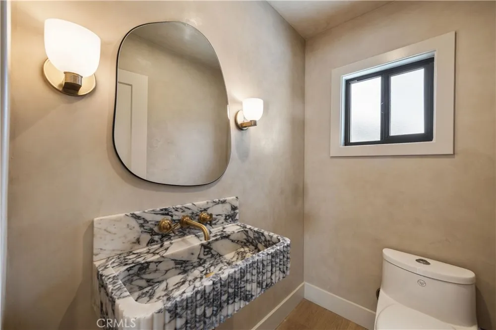 1643 San Ysidro Drive Beverly Hills, CA 90210