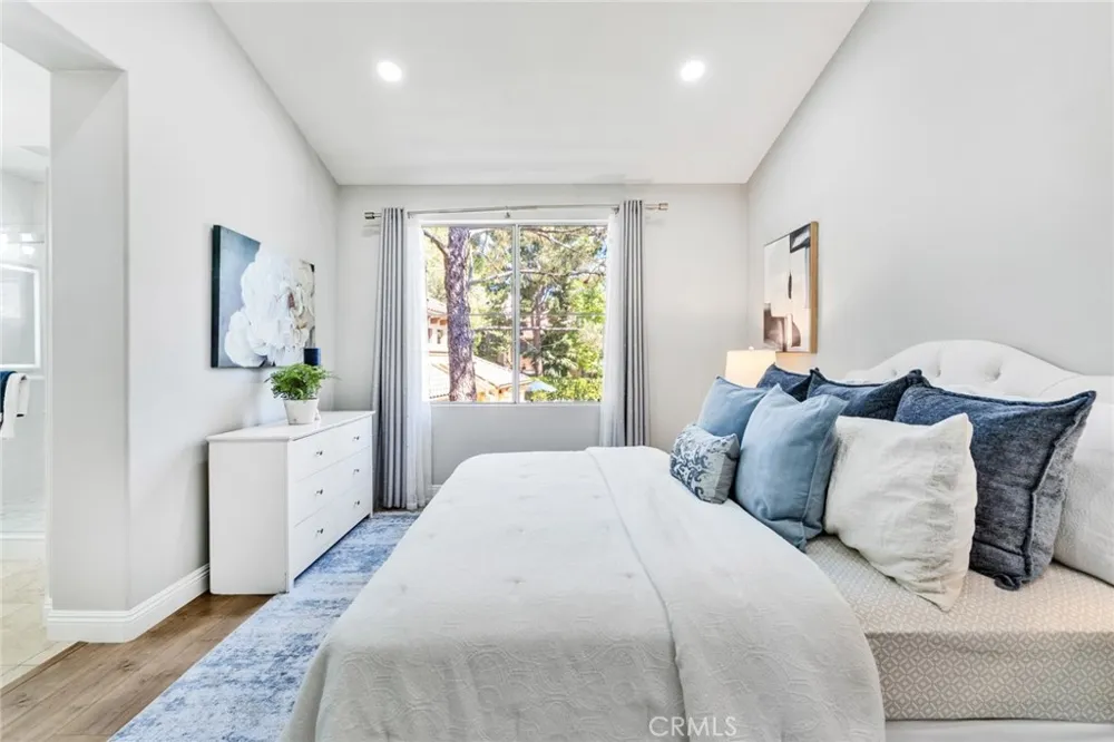 2645 Dunstan Tustin, CA 92782