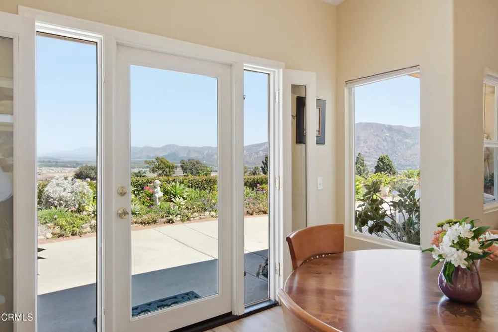 853 Vista Grande Drive Santa Paula, CA 93060