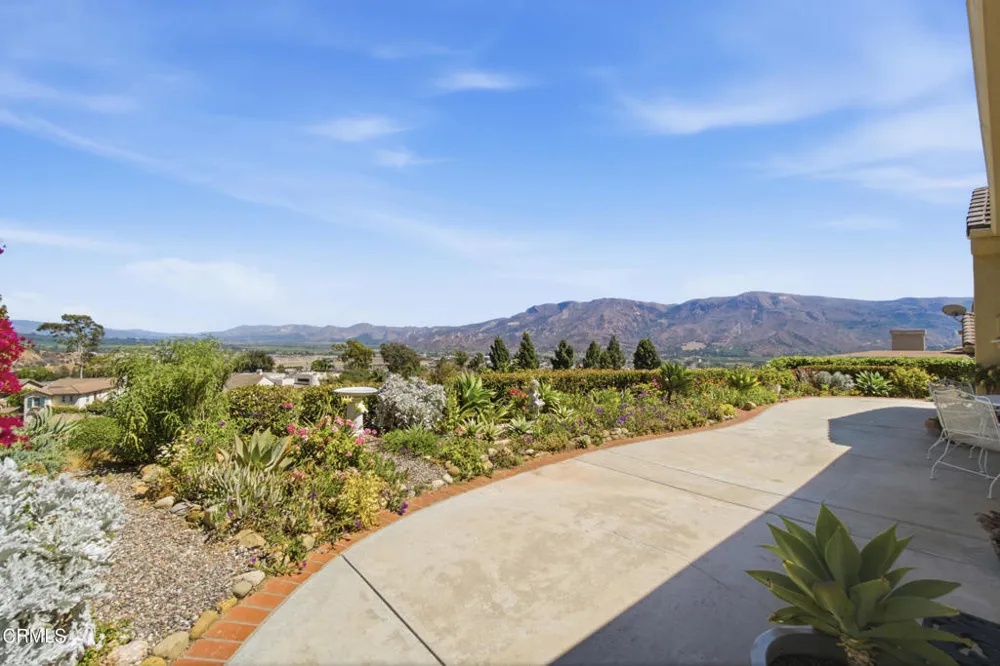 853 Vista Grande Drive Santa Paula, CA 93060