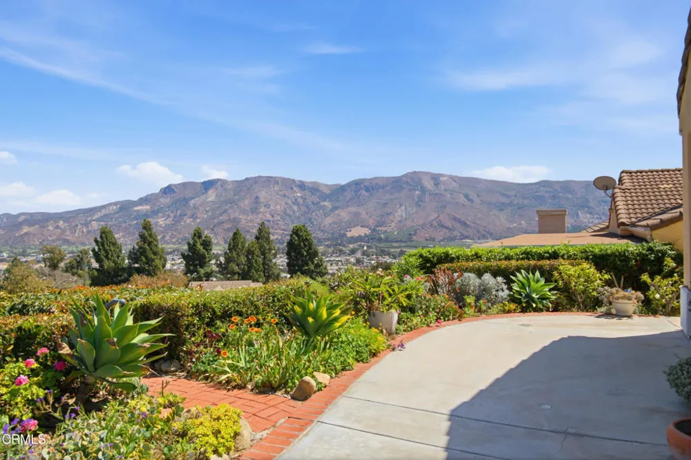 853 Vista Grande Drive Santa Paula, CA 93060