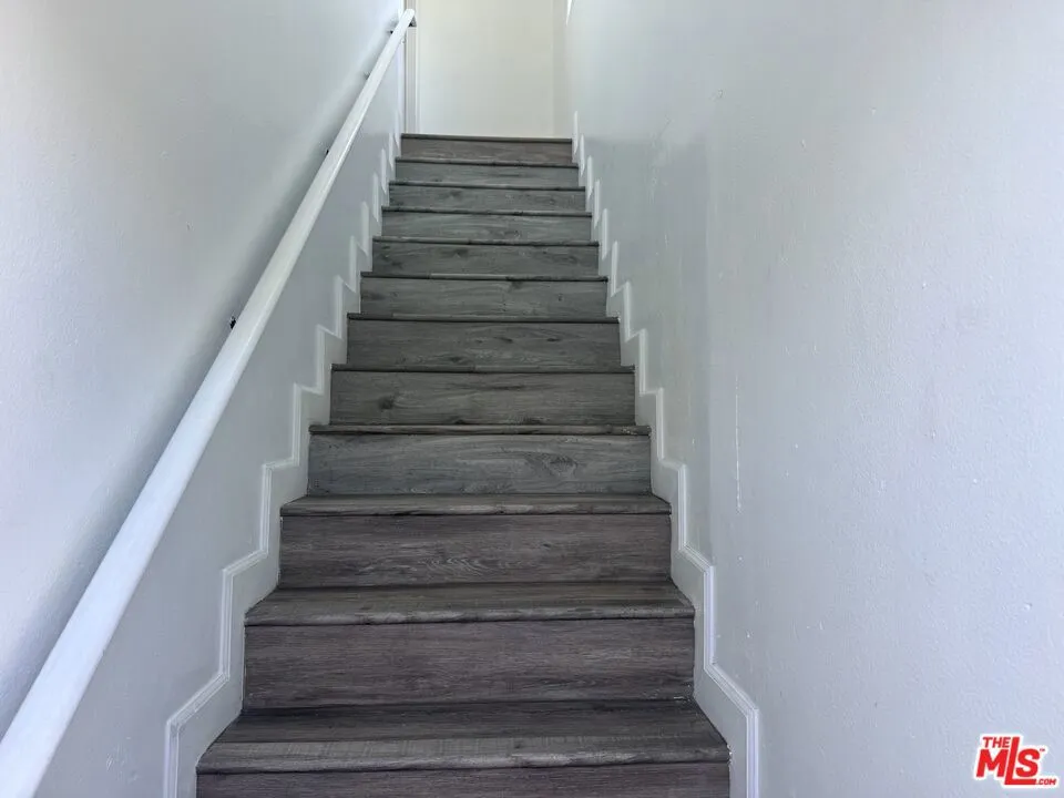 10406 Avalon Boulevard Los Angeles, CA 90003