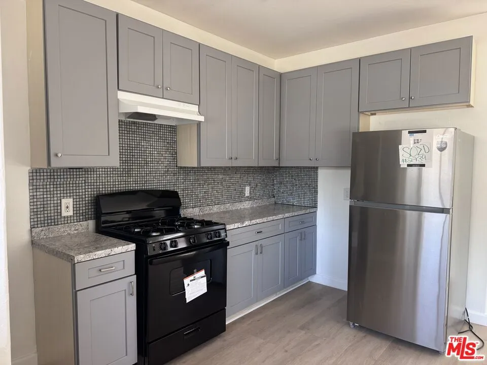 10406 Avalon Boulevard Los Angeles, CA 90003