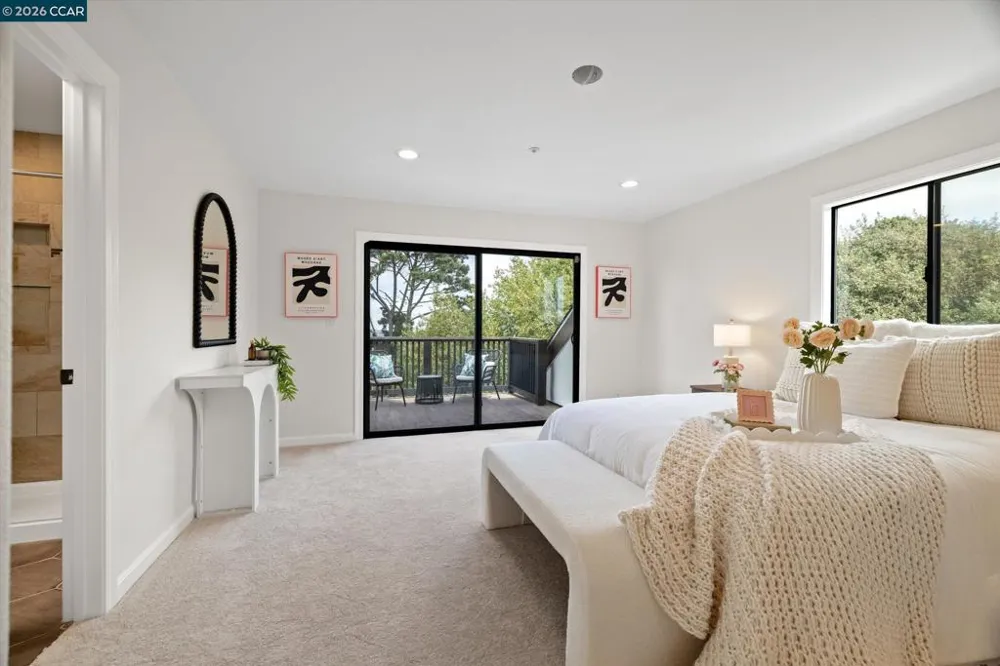 83 Donald Dr Orinda, CA 94563