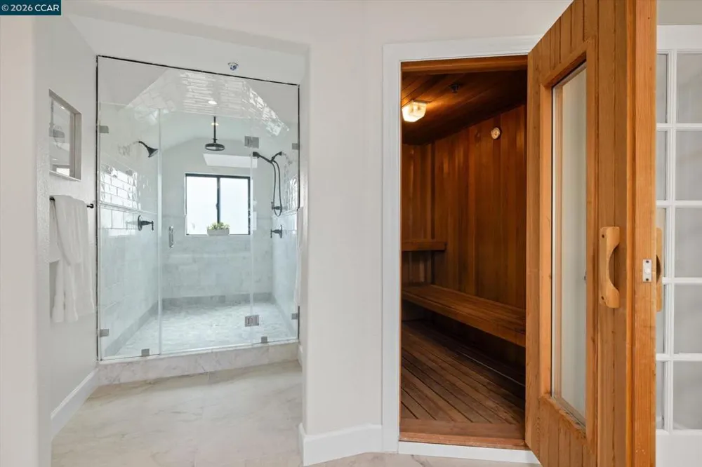 83 Donald Dr Orinda, CA 94563