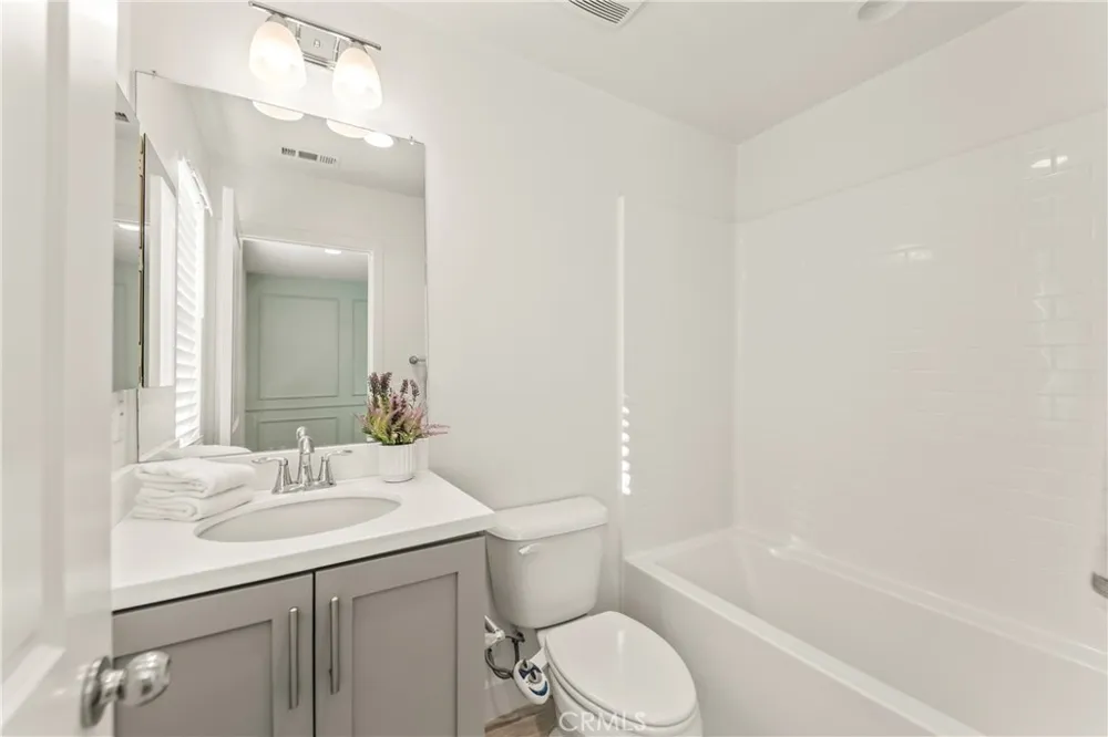 116 6th #B Montebello, CA 90640