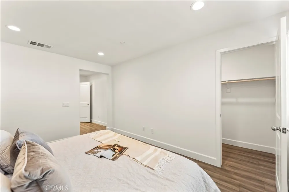 116 6th #B Montebello, CA 90640