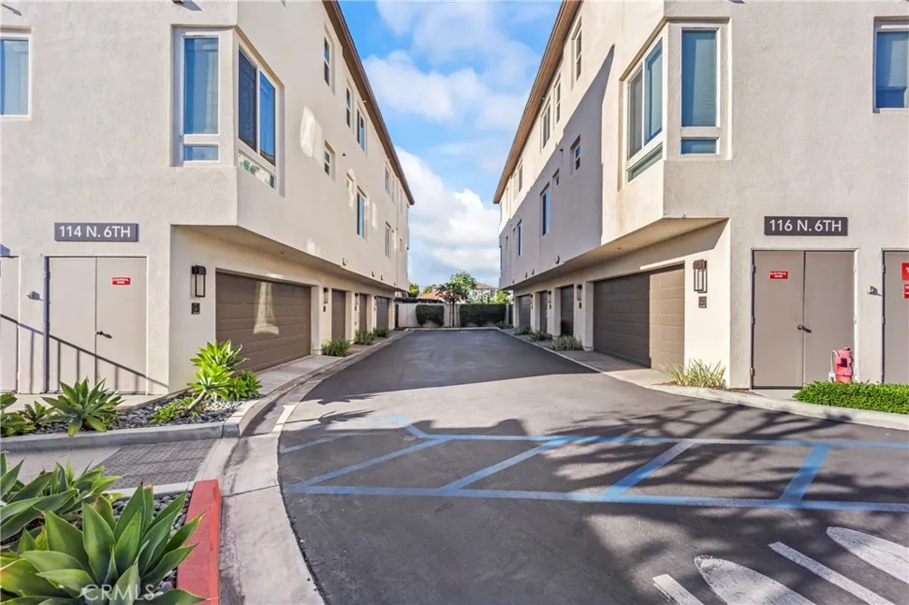 116 6th #B Montebello, CA 90640