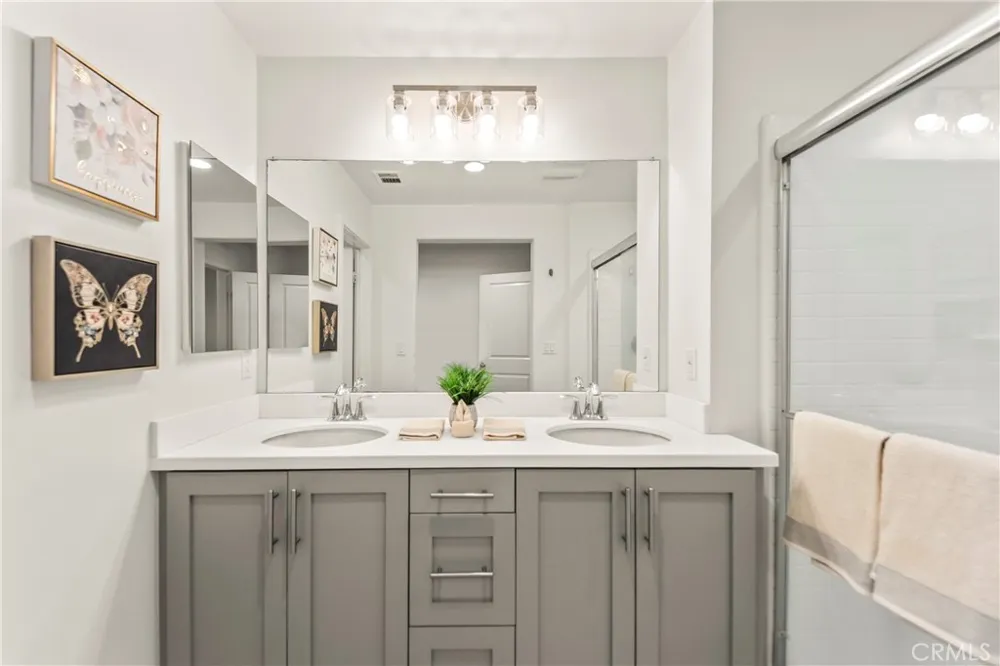 116 6th #B Montebello, CA 90640