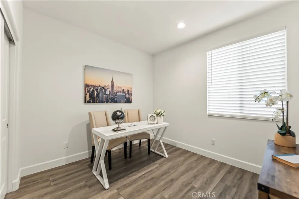 116 6th #B Montebello, CA 90640