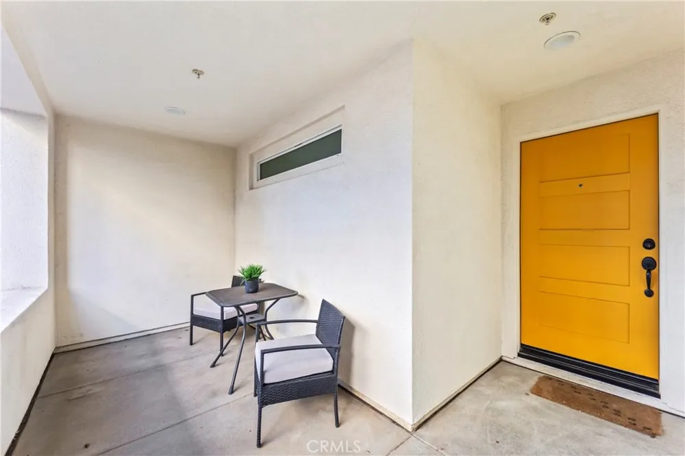 116 6th #B Montebello, CA 90640