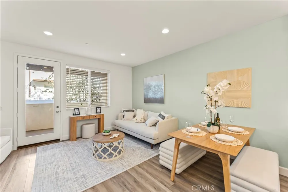 116 6th #B Montebello, CA 90640