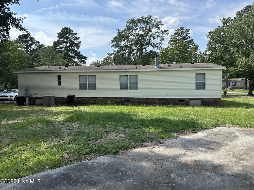 10660 Jamestown Drive Laurinburg, NC 28352