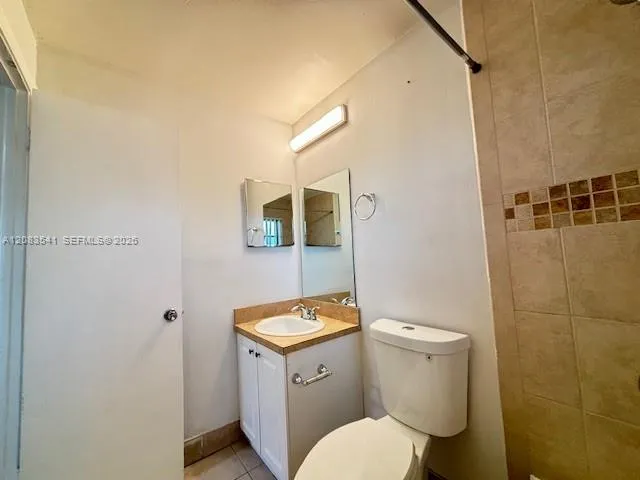 6241 SW #8 North Lauderdale, FL 33068