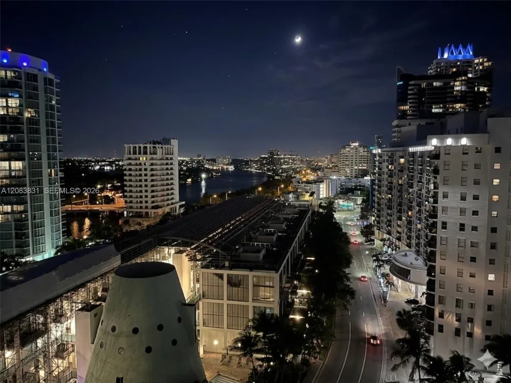 5959 Collins Ave #1503 Miami Beach, FL 33140