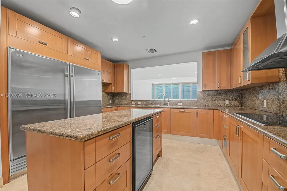 5959 Collins Ave #1503 Miami Beach, FL 33140