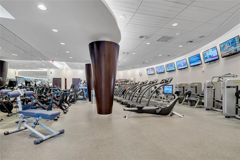 5959 Collins Ave #1503 Miami Beach, FL 33140