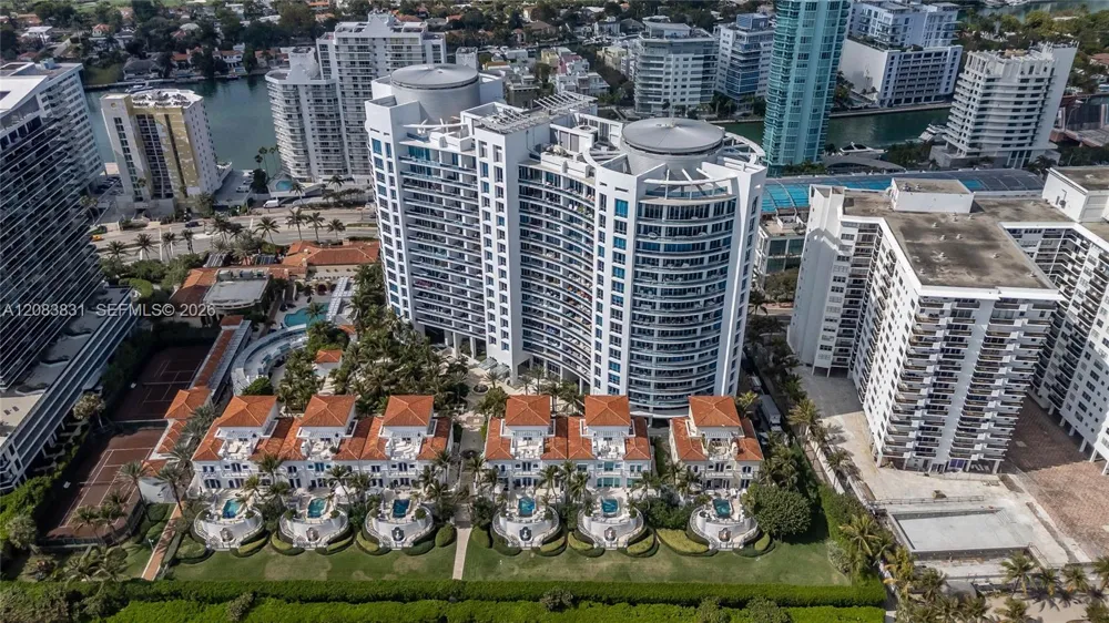 5959 Collins Ave #1503 Miami Beach, FL 33140