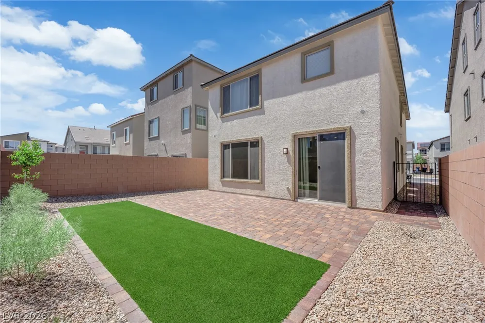 5925 Obsidian Sky Avenue Las Vegas, NV 89141